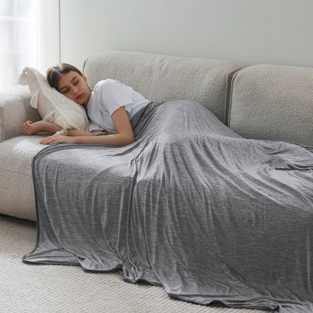 LOUVAE: Cooling Blanket